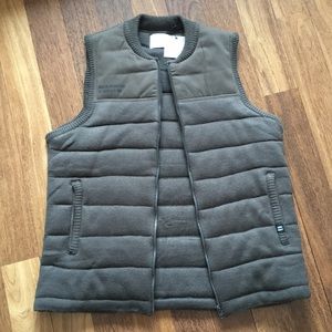 Zara sleeveless vest boys green khaki S 13-14 NWT